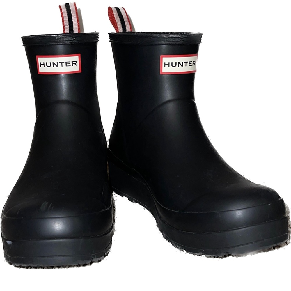 HUNTER RAIN BOOTS!! Only wore a couple of times! Great quality!